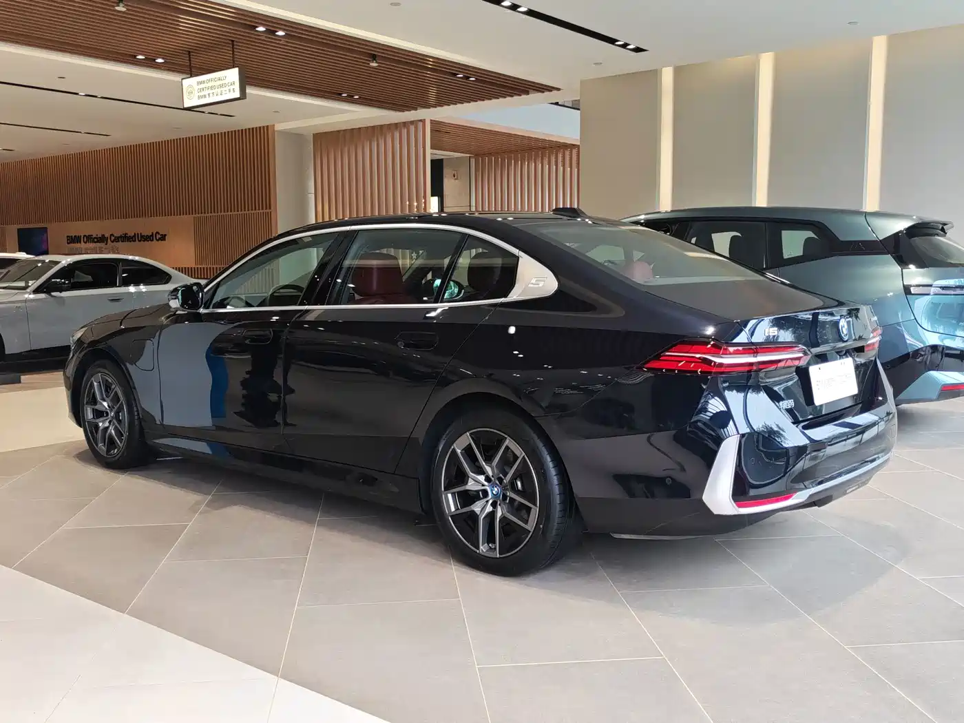 BMW i5 2026 2024 eDrive 35L Luxury Package