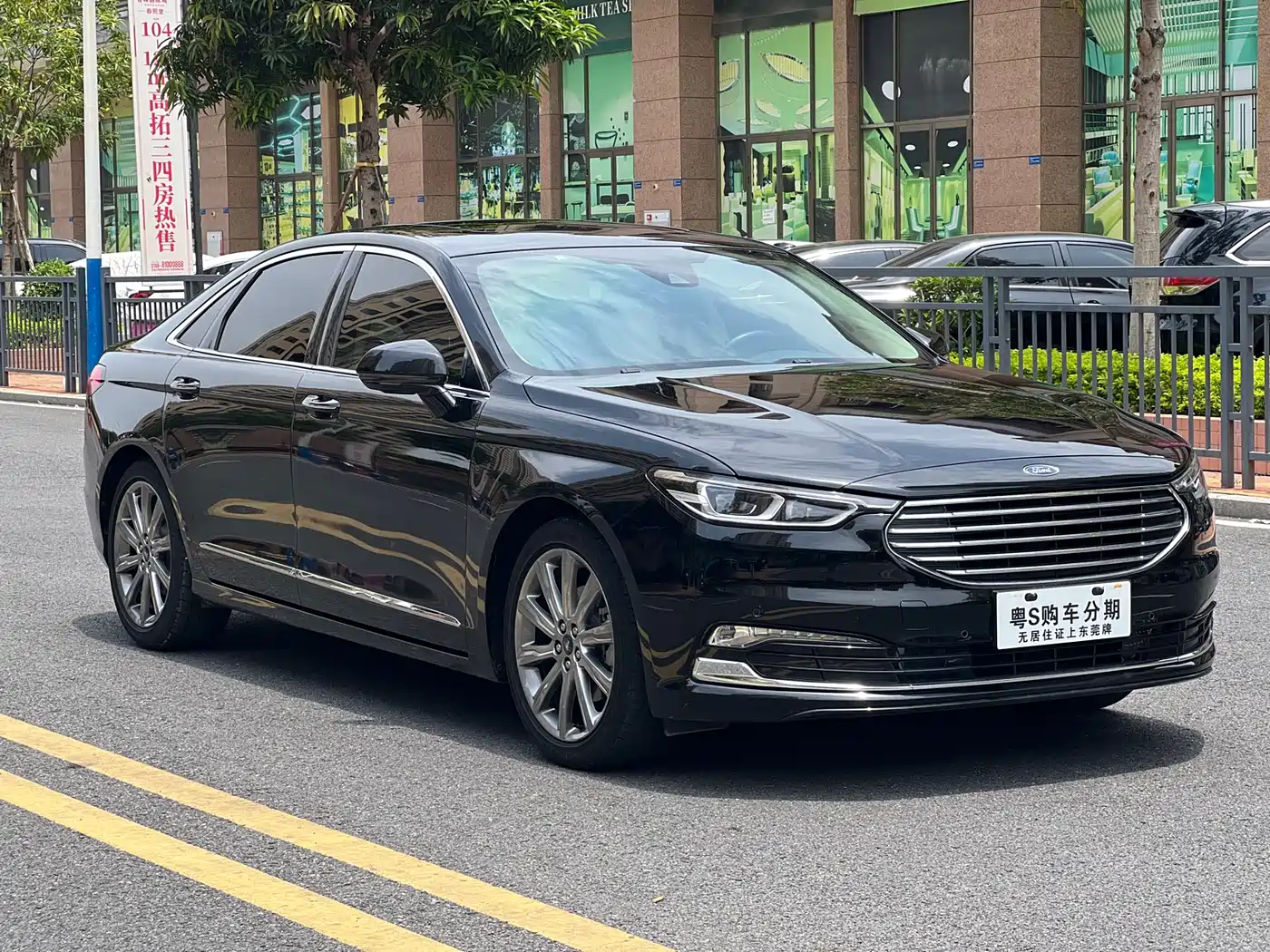 Ford Taurus 2019 EcoBoost 245 Premium Edition фото 3