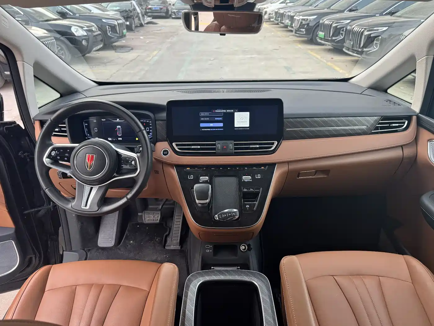 Hongqi HQ9 PHEV 2024 2024 Model 2.0T AWD Business Edition