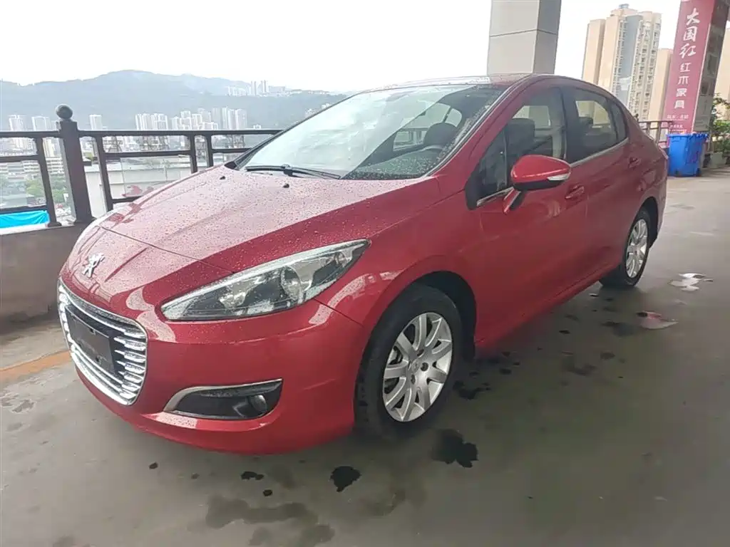 Peugeot 308 2014 Model Joy Edition Classic 1.6L Automatic Superior Style фото 2