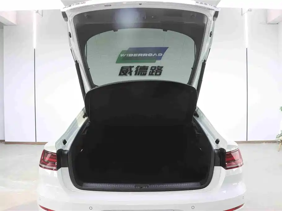 Volkswagen FAW-Volkswagen CC 2021 380TSI Eye-catching Edition фото 34