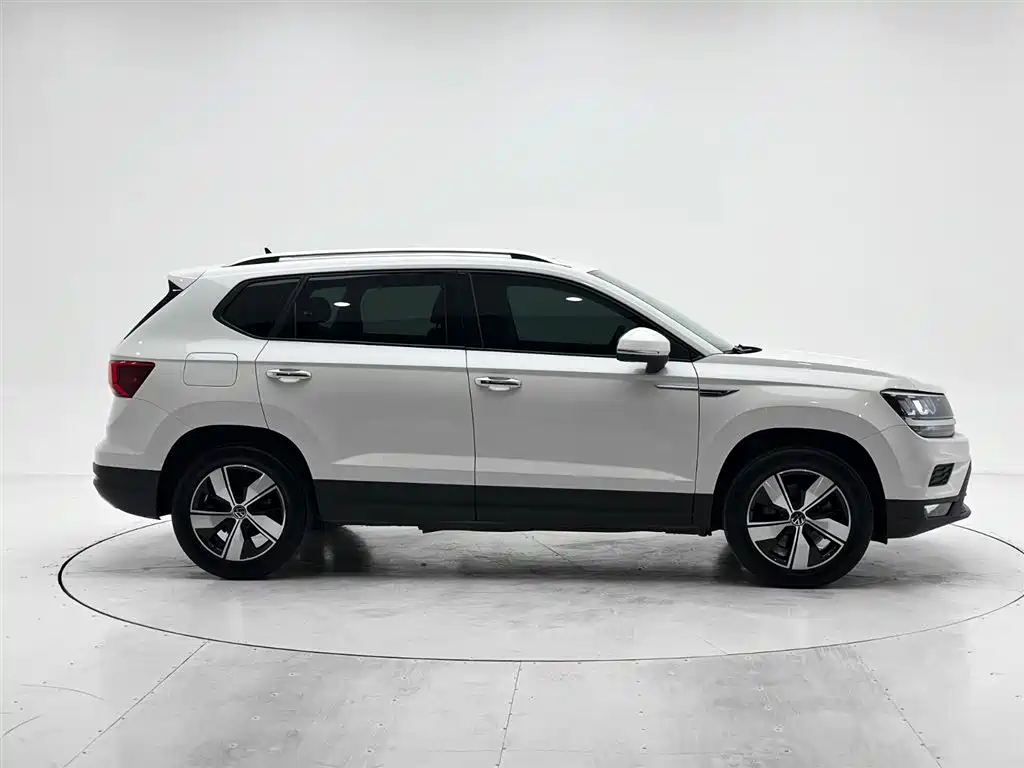 Volkswagen Tharu 2022 280TSI 2WD Comfort фото 9