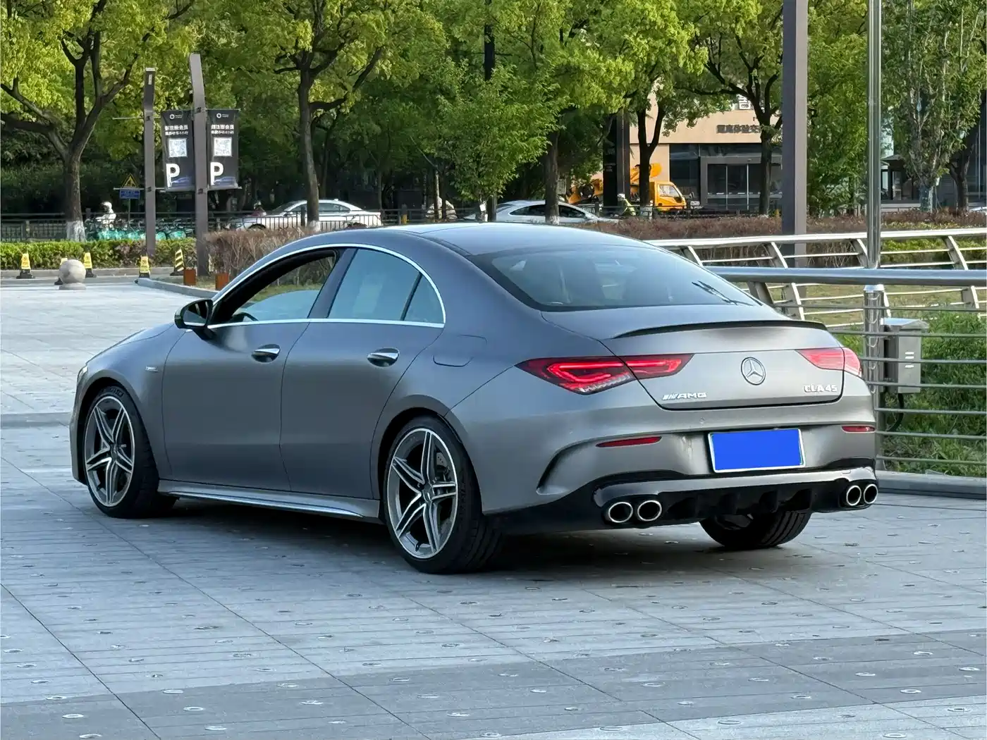 MERCEDES-BENZ CLA AMG