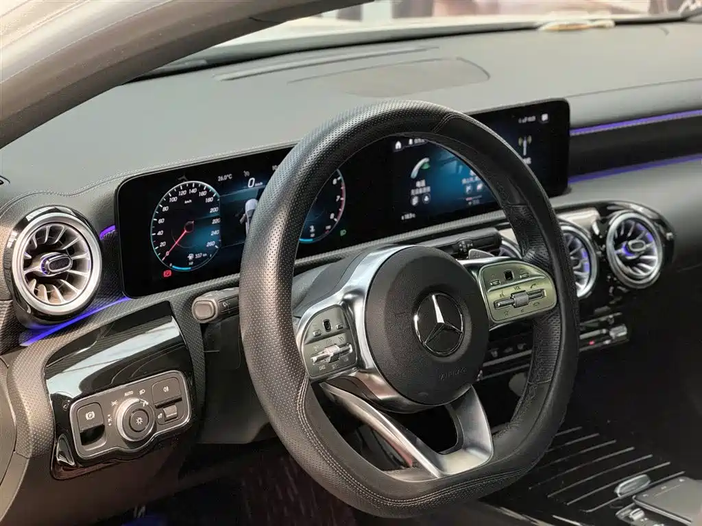 Mercedes-Benz A-Class 2022 Facelift II A 200 L Sport Sedan Fashion фото 7