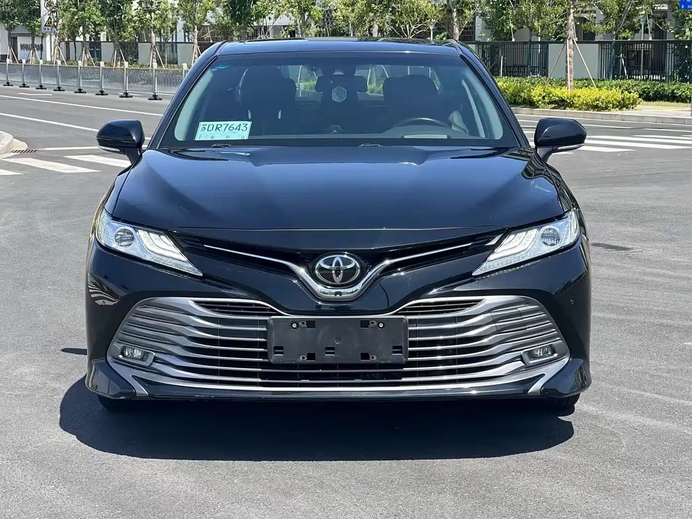 Toyota Camry 2019 Facelift 2.0G Luxury Edition фото 2