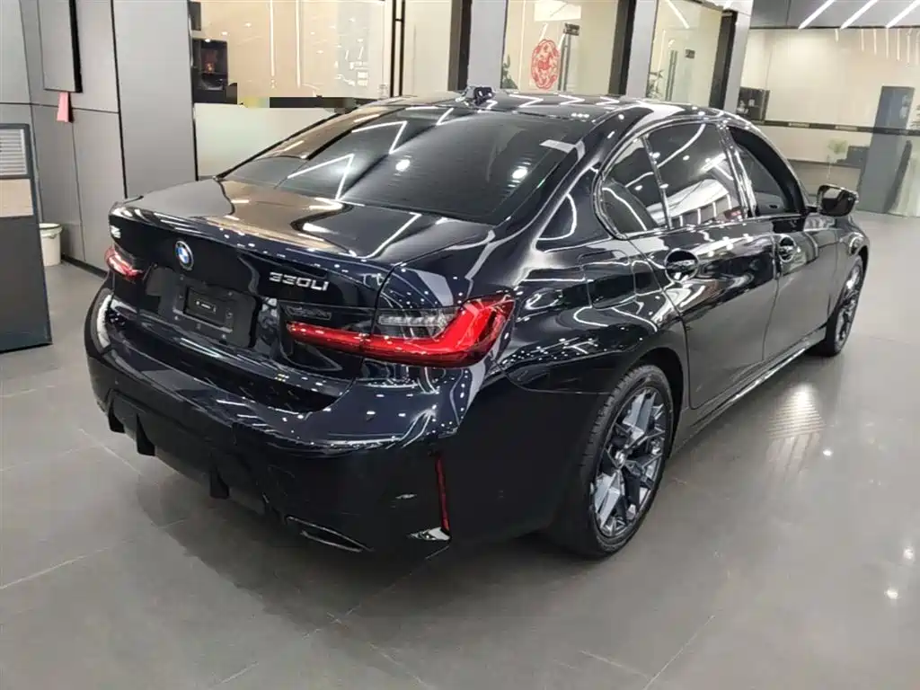 BMW 3 Series 2025 330Li M Sport Night Edition фото 7