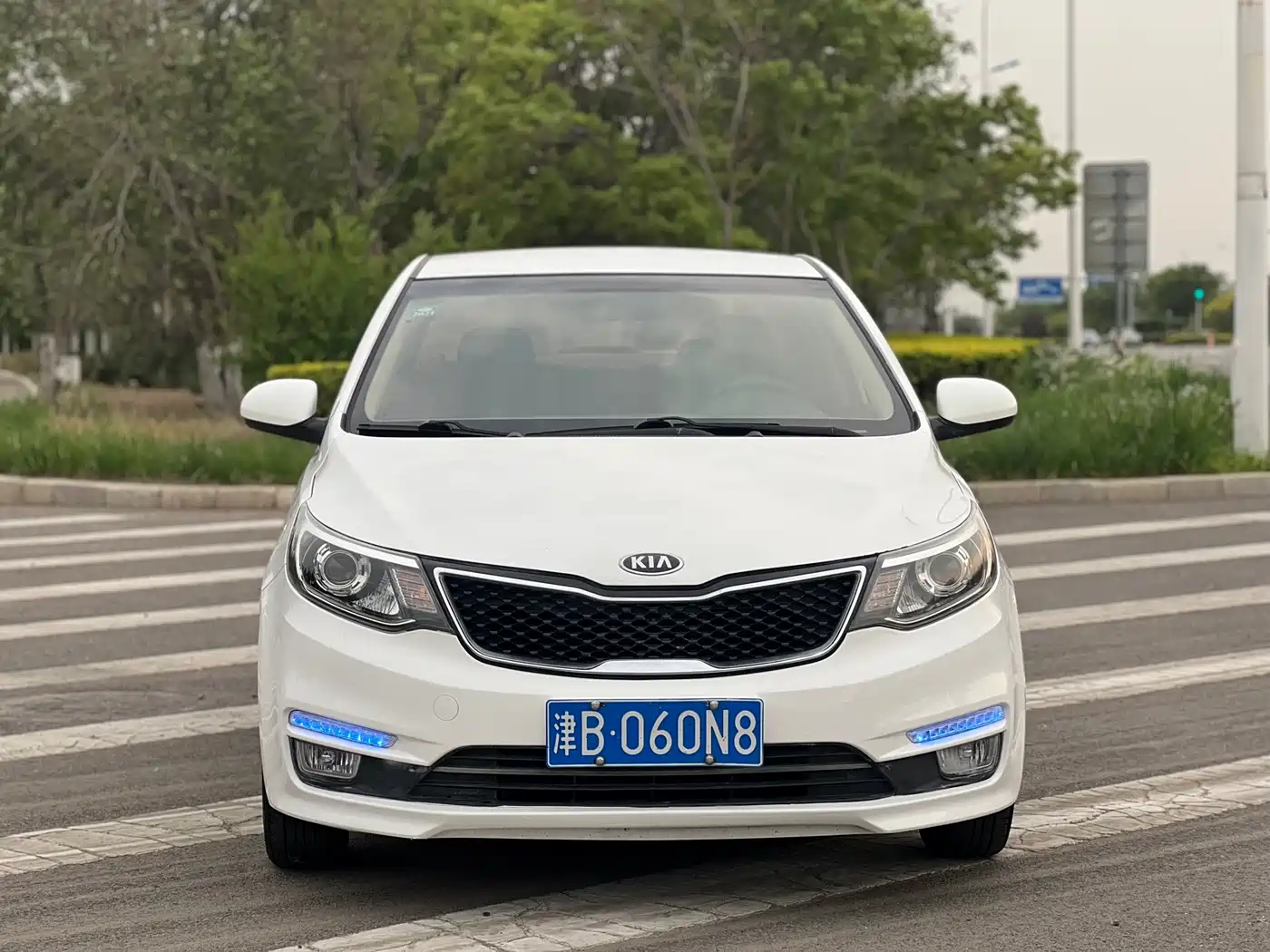 Kia K2 2015 Sedan 1.4L MT GLS фото 2