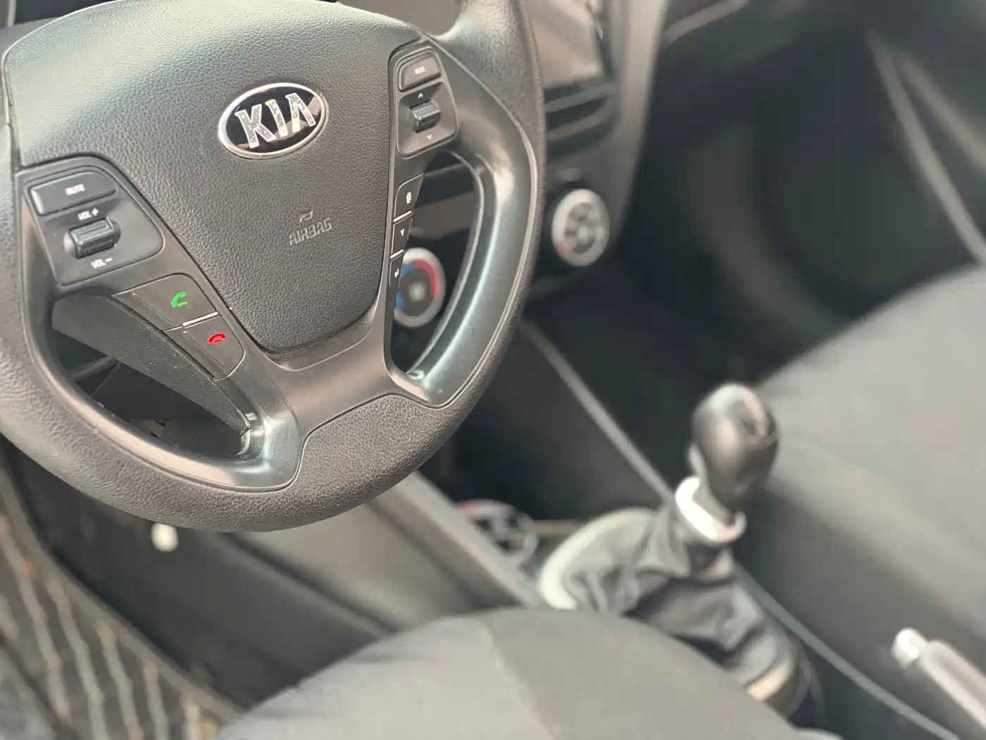 Kia K2 2015 Sedan 1.4L MT GLS фото 10