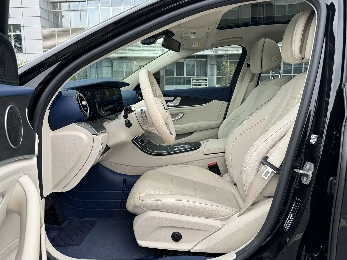 Mercedes-Benz E-Class 2022 E 300 L Sport Fashion фото 6