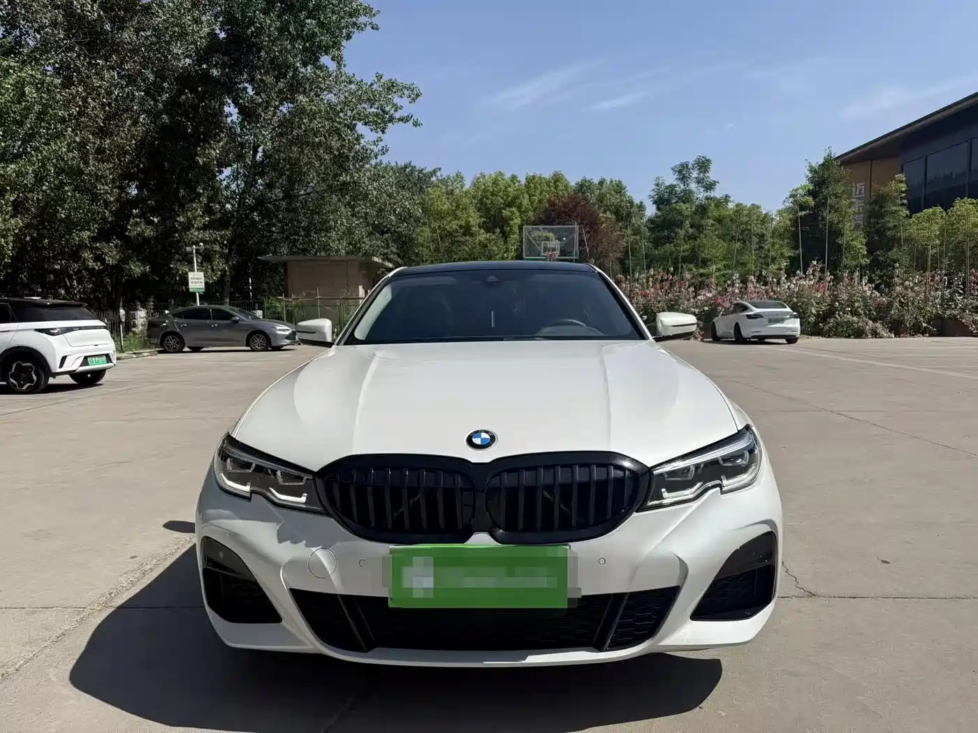 BMW 3-SERIES