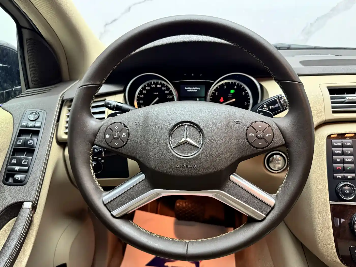 Mercedes-Benz R-Class 2011 R 350 L 4MATIC фото 11