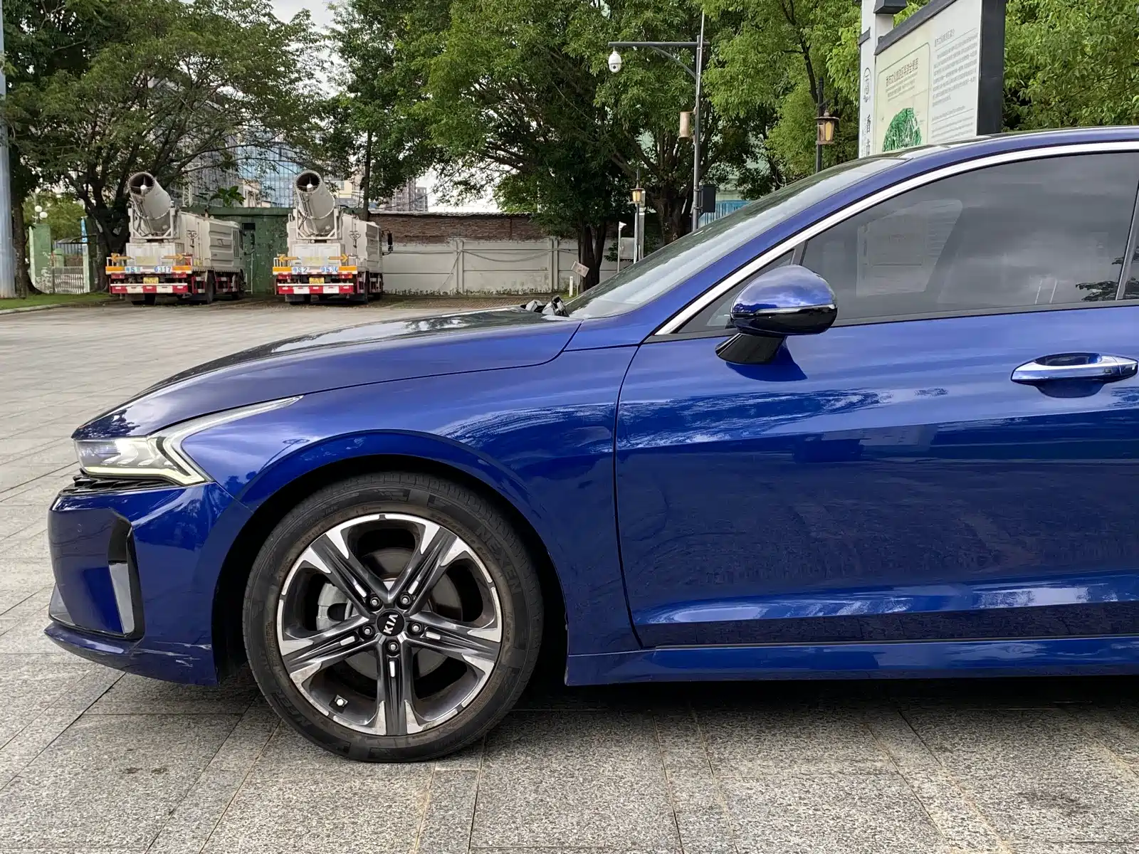 Photo 6 - Kia K5