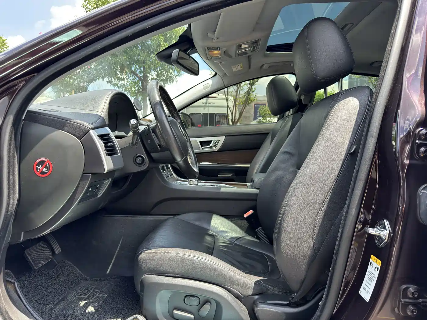 Jaguar XF 2015 2015 XF 2.0T Style Edition