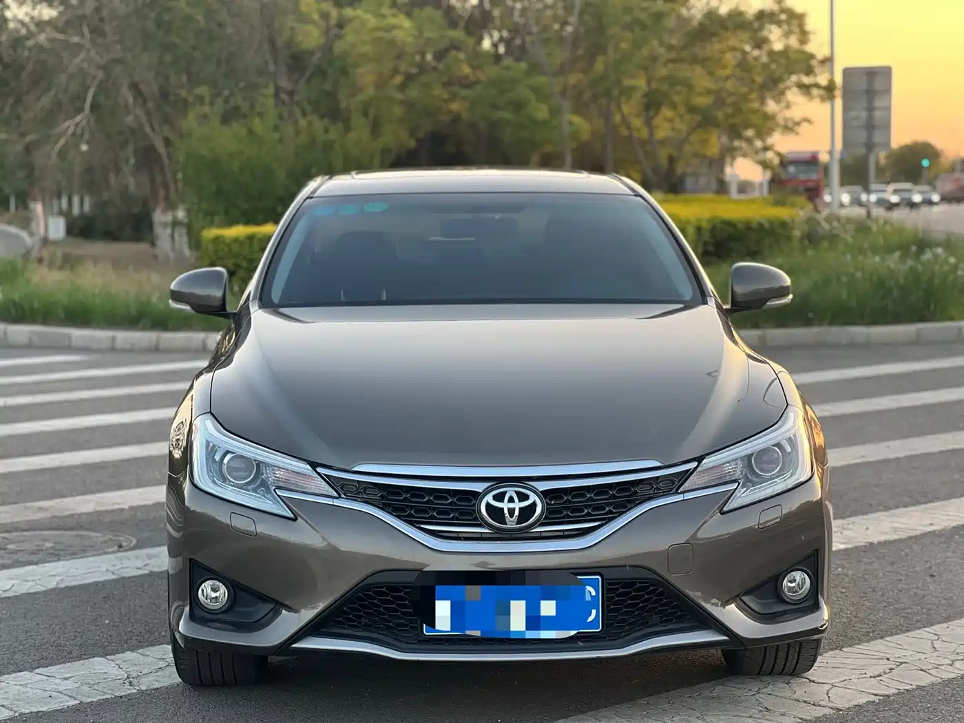 Toyota Reiz 2013 2.5V Premium Edition фото 2