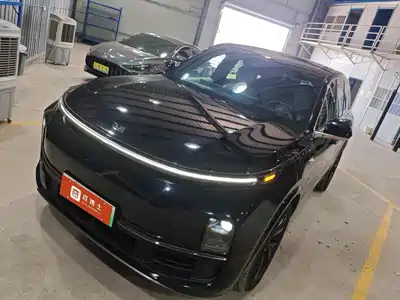 Li Auto L8