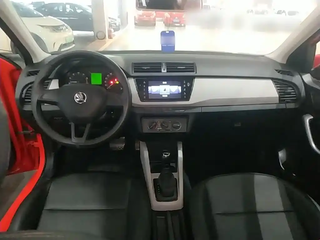 Škoda Fabia 2016 2016 1.4L Automatic Car Enjoy Edition