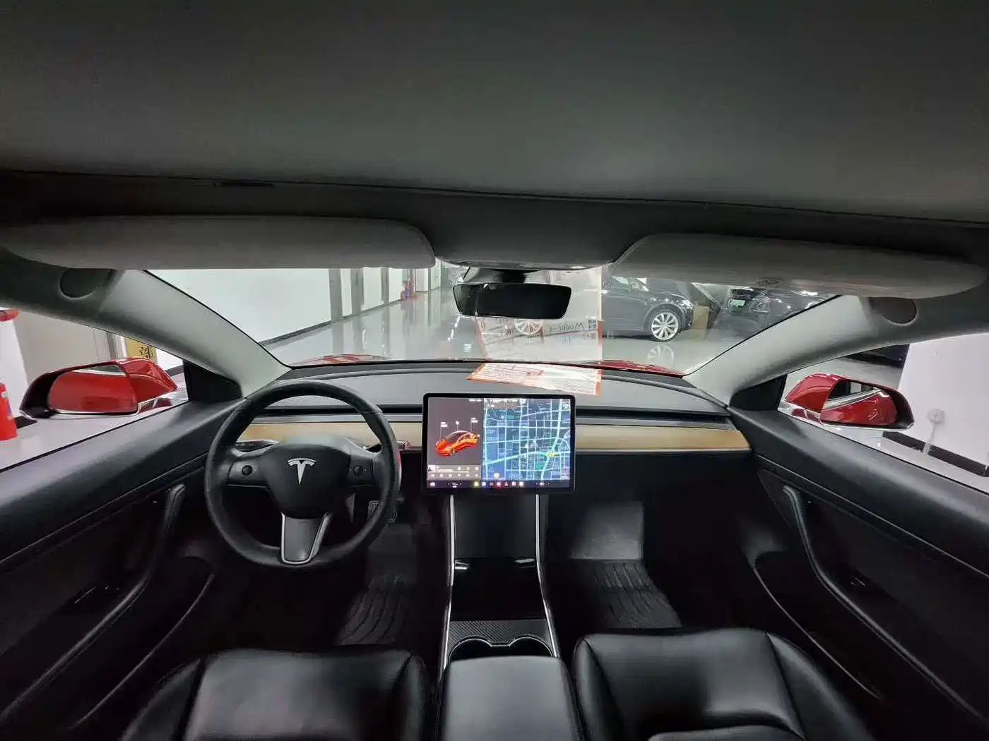 TESLA MODEL 3