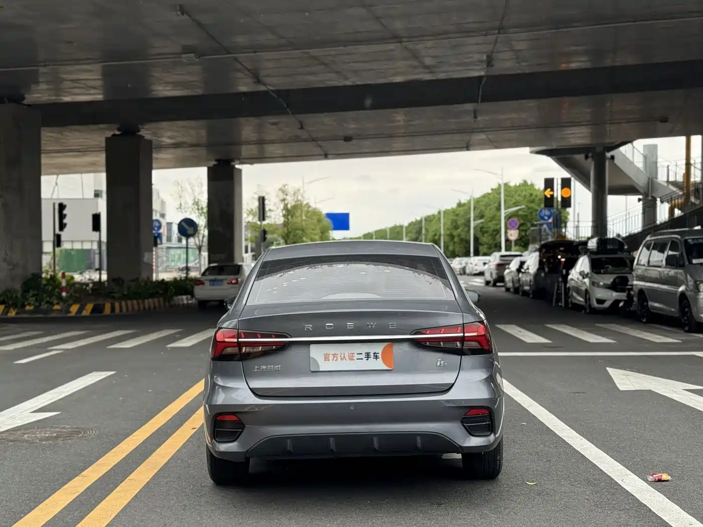 Фото 5 - Roewe i5