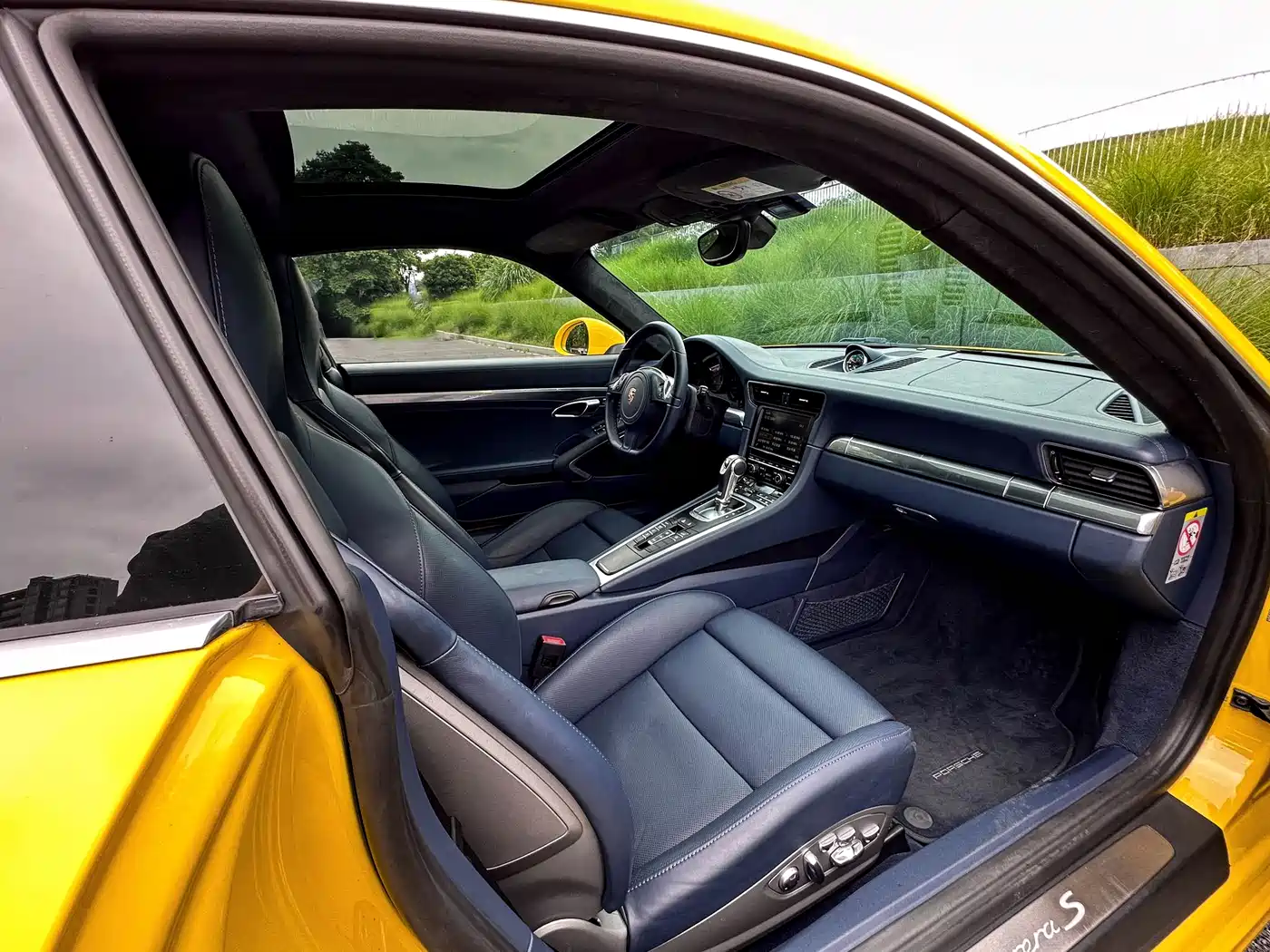 Porsche 911 2012 Carrera S 3.8L фото 14