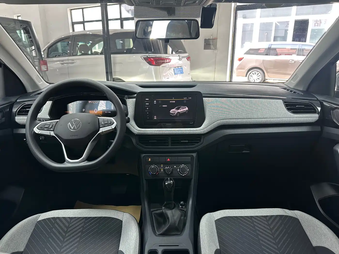 Volkswagen Tharu 2026 New Sharp 1.5L Advance Edition фото 12