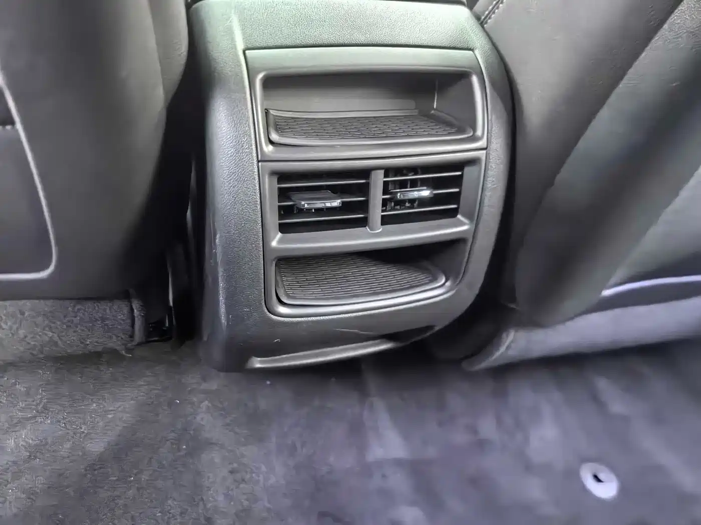 Cadillac XT5 2022 2.0T 2WD Luxury фото 9