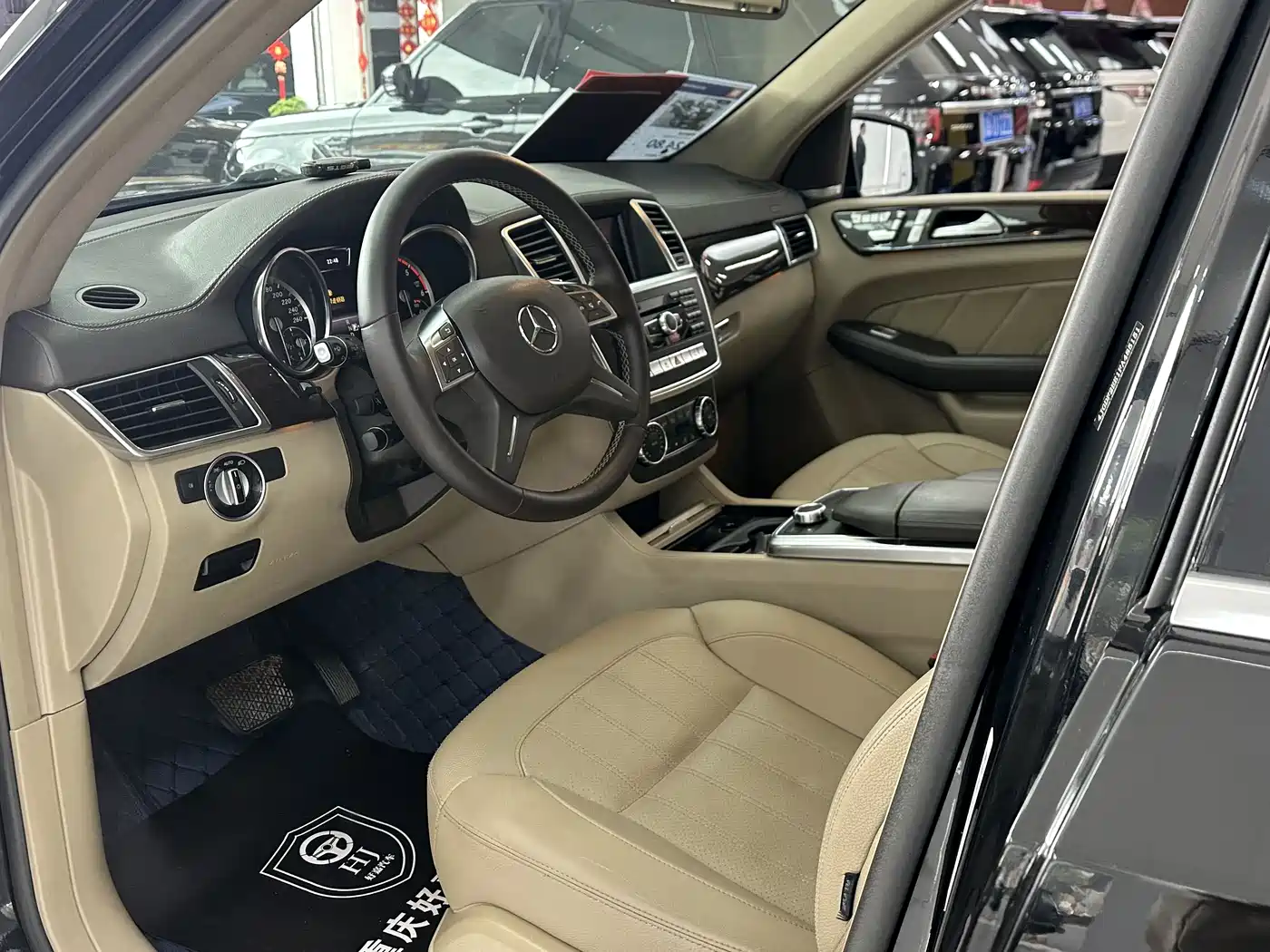 Mercedes-Benz GL-Class 2014 GL 350 CDI 4MATIC фото 10