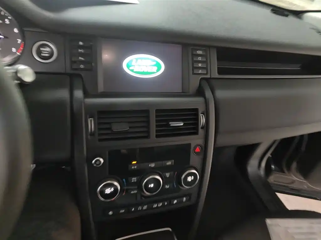 Land Rover Discovery Sport 2018 240PS PURE Edition фото 13