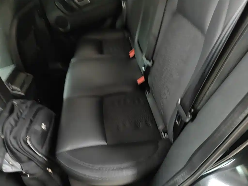 Land Rover Discovery Sport 2018 240PS PURE Edition фото 17