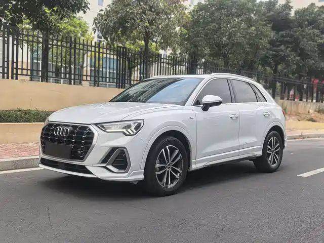 Audi Q3 2022 35 TFSI Progressive Dynamic