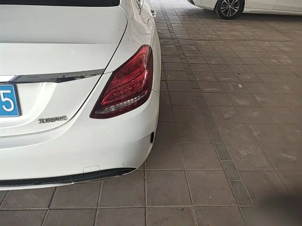 Mercedes-Benz C-Class 2015 Facelift C 180 L Sport фото 8
