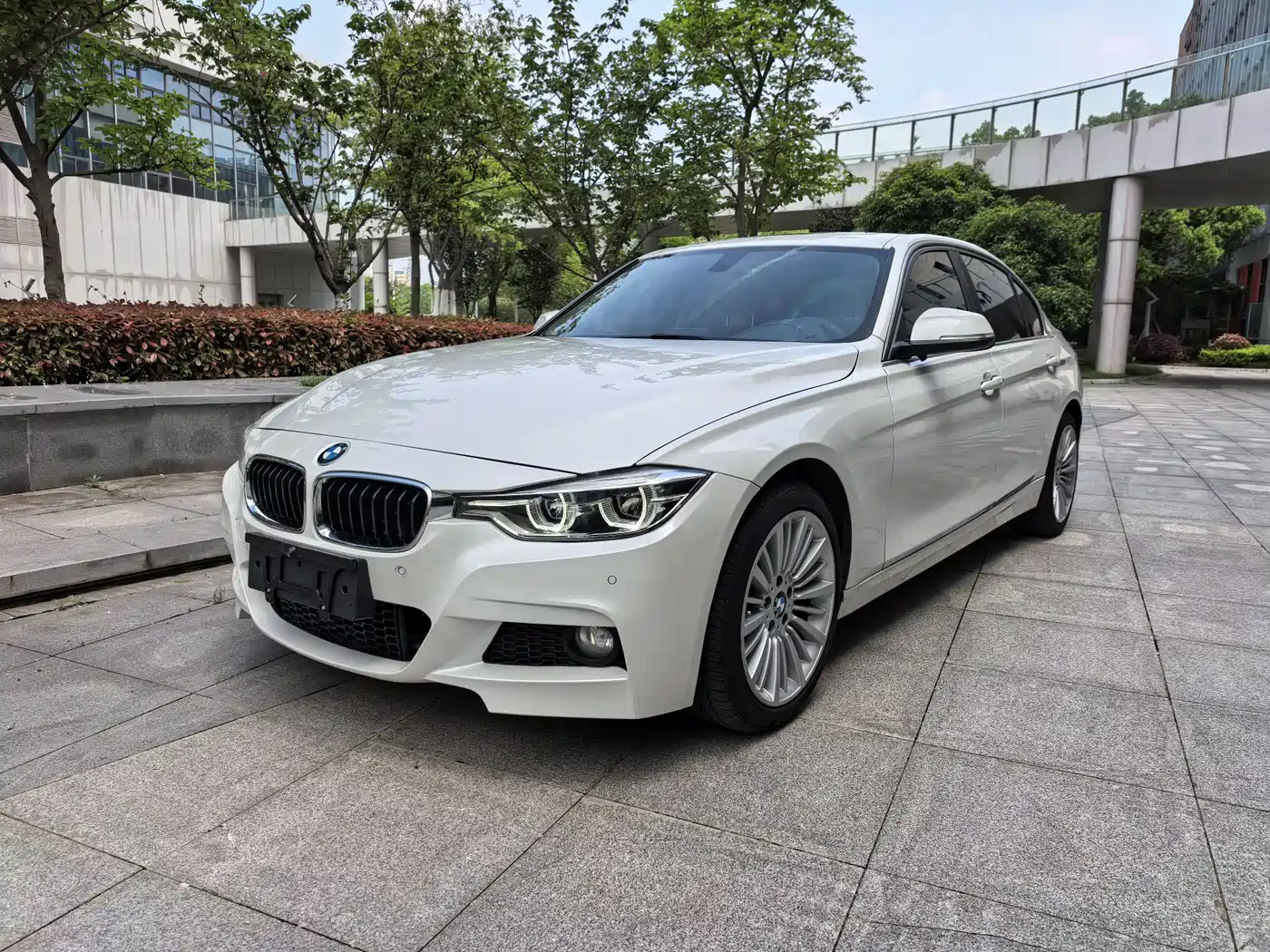 BMW 3 Series 2018 320Li Fashion Style фото 2