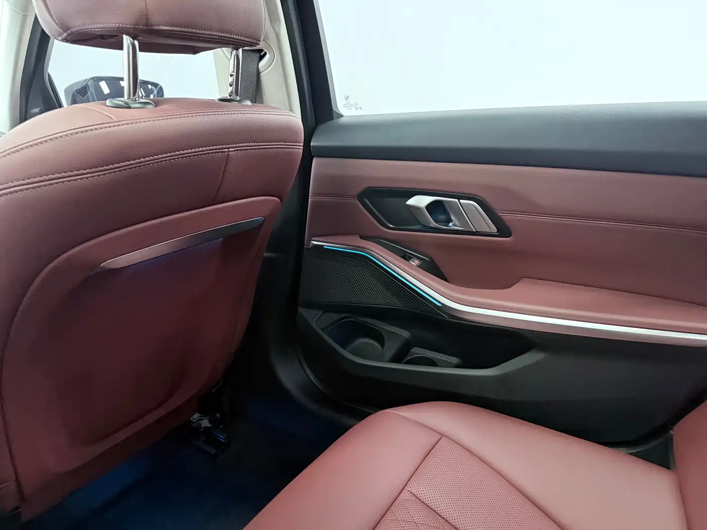 BMW 3 Series 2023 320Li M Sport Package фото 23