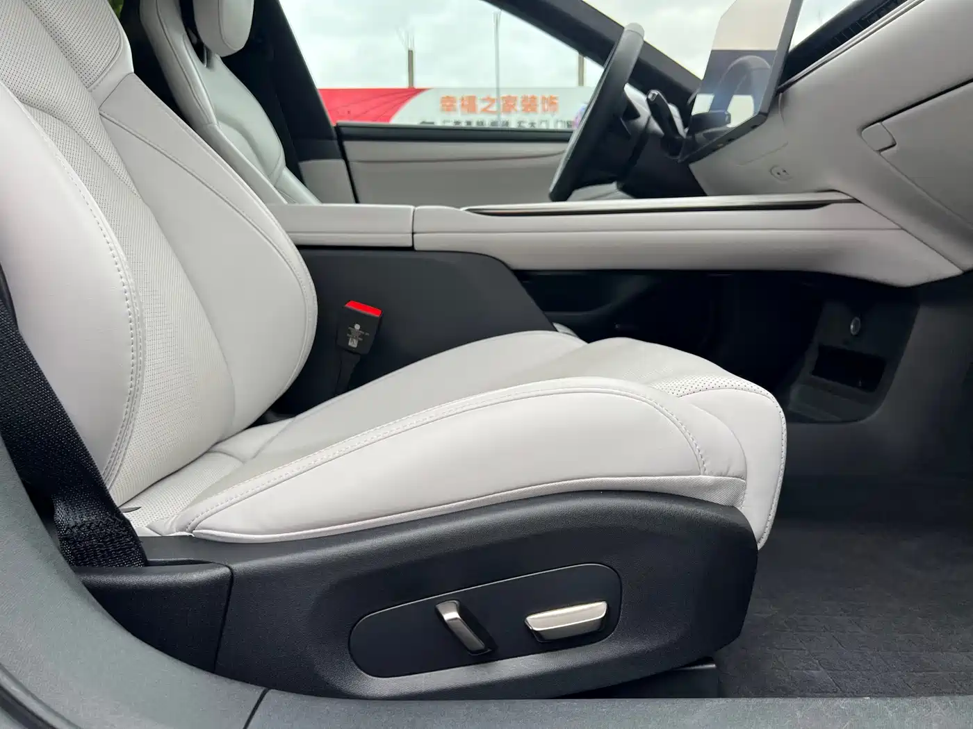 Xiaomi Auto Xiaomi SU7 2024 AWD Extended Range Advanced Smart Driving Max Edition фото 23