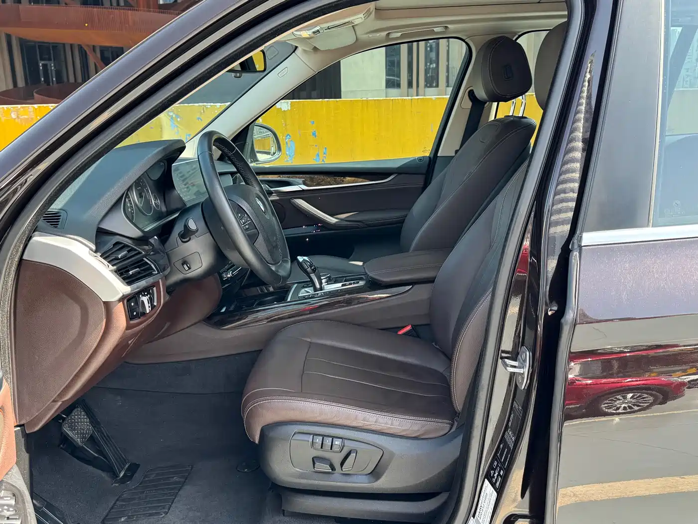 BMW X5 (Import) 2014 xDrive35i Leading фото 6