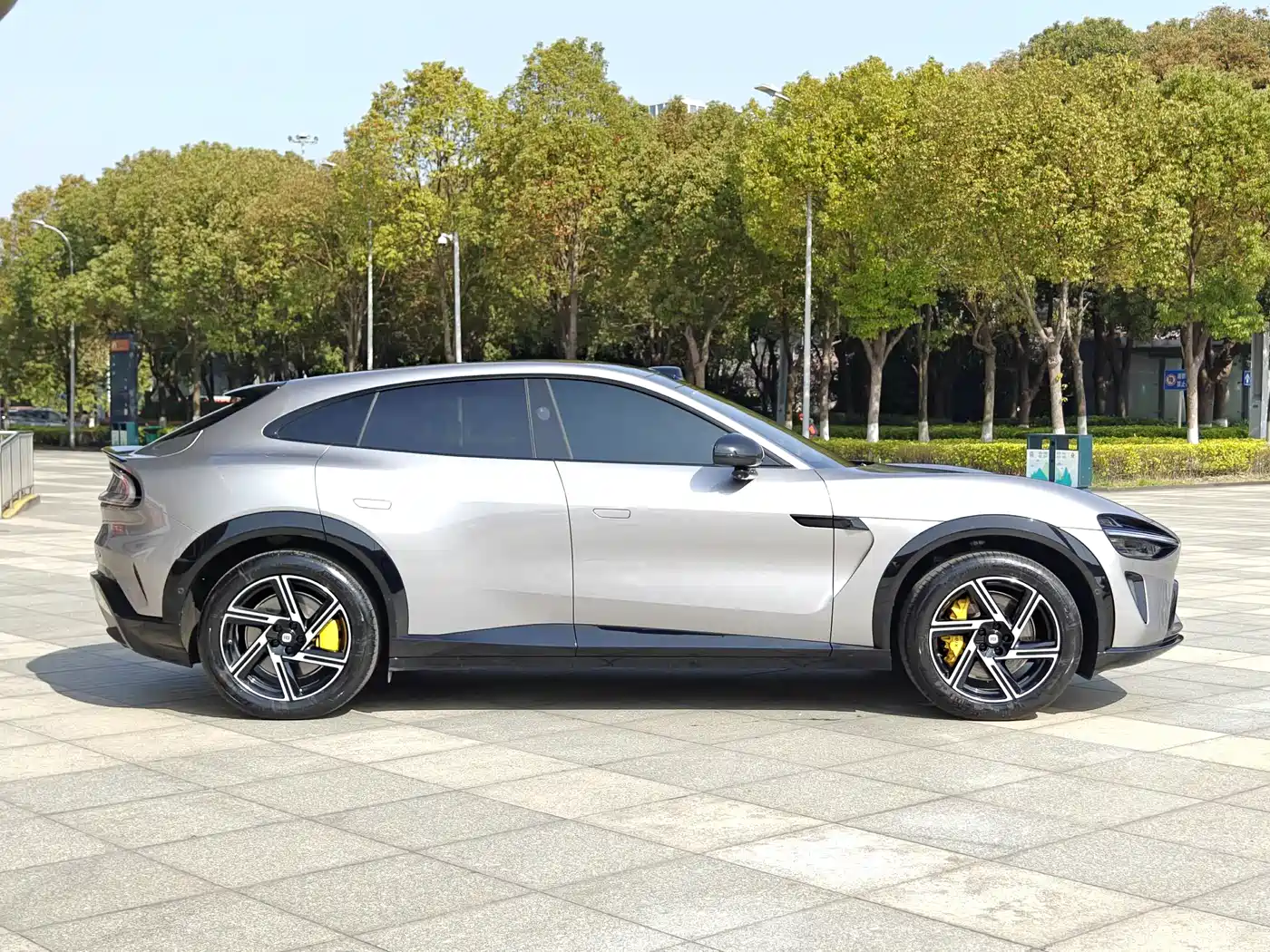 XIAOMI CAR XIAOMI YU7