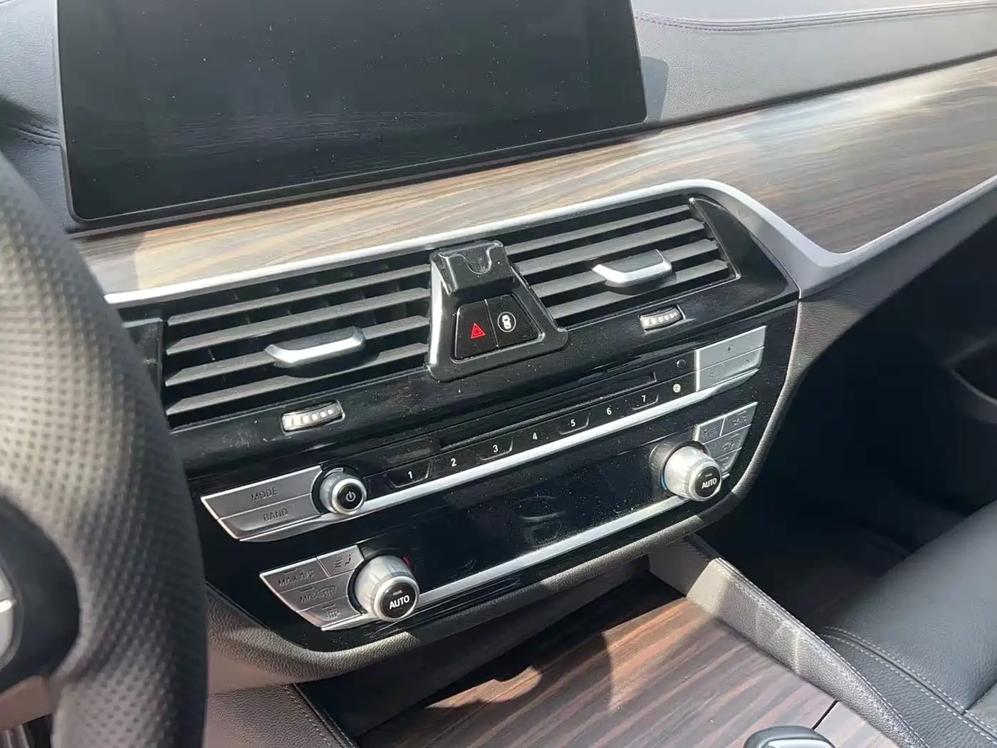 BMW 6 Series GT 2019 630i Luxury Design Package фото 15