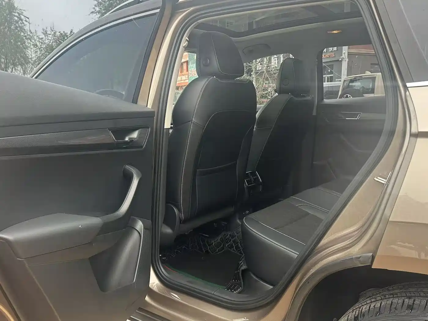 Škoda Karoq 2021 TSI280 Luxury Edition фото 14