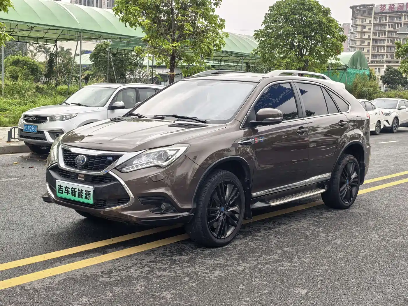 BYD Tang New Energy 2017 Model 2.0T Full-time 4WD Elegance