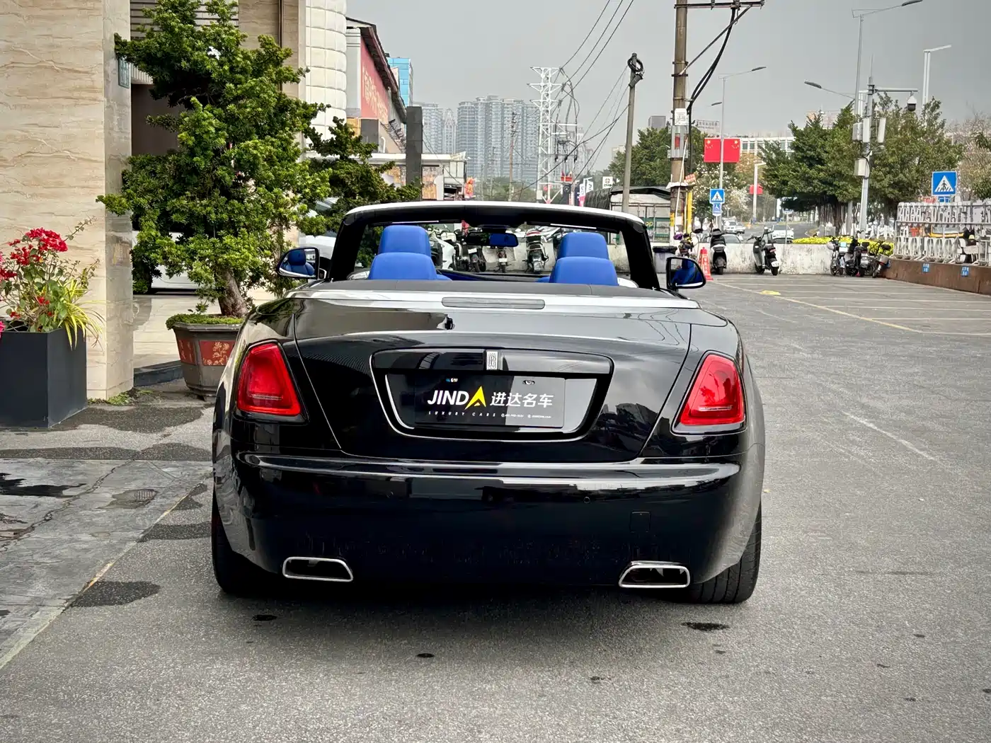 Rolls-Royce Dawn 2021 2018 6.6T Standard