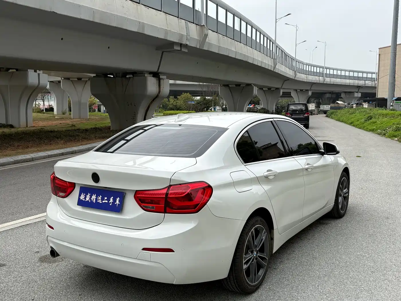 BMW 1 Series 2019 118i Fashion Edition фото 7