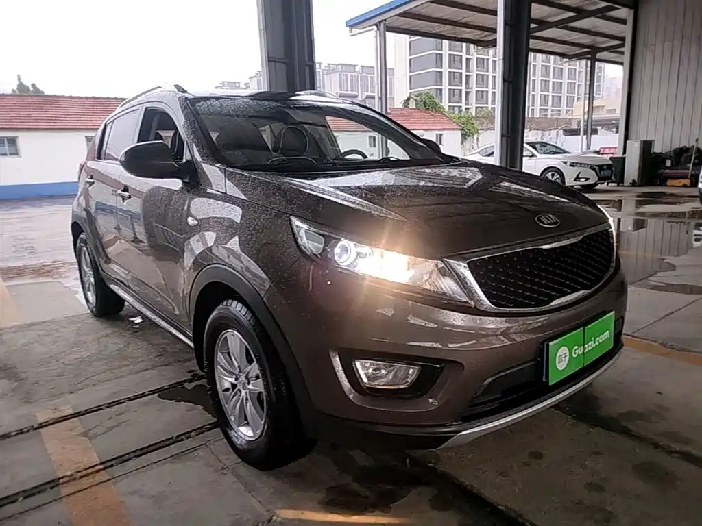Kia Sportage 2016 2.0L Manual 2WD GL фото 4