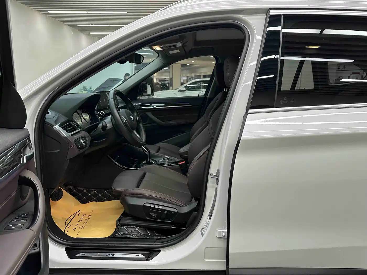 BMW X1 2020 xDrive25Li Premium Edition фото 10