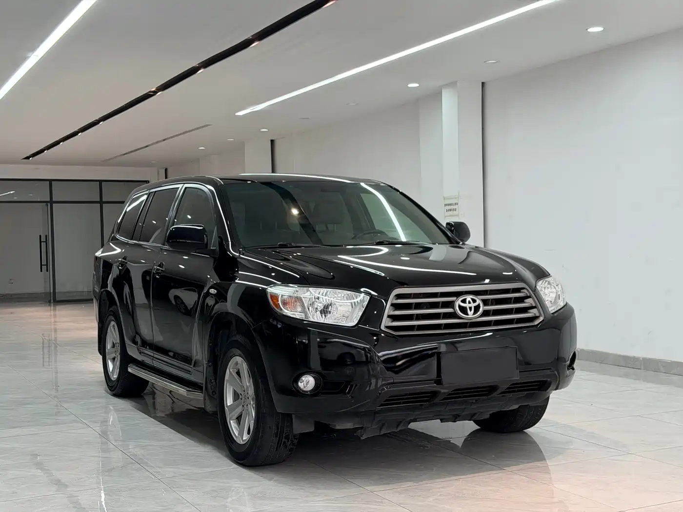 Toyota Highlander 2011 2.7L 2WD 5-seat Elite фото 3