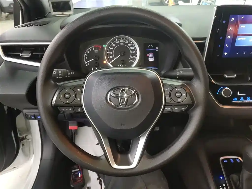 Toyota Levin 2022 185T CVT Luxury Edition фото 11