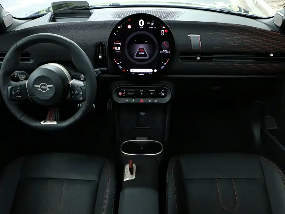 Фото 22 - MINI JCW