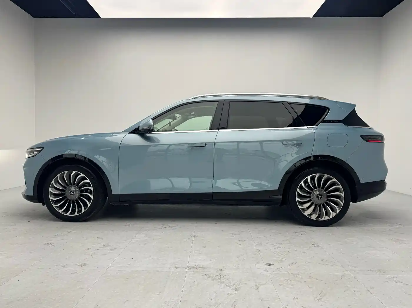 Voyah Auto VOYAH FREE 2021 AWD Standard Range Extender Exclusive Luxury Package фото 18