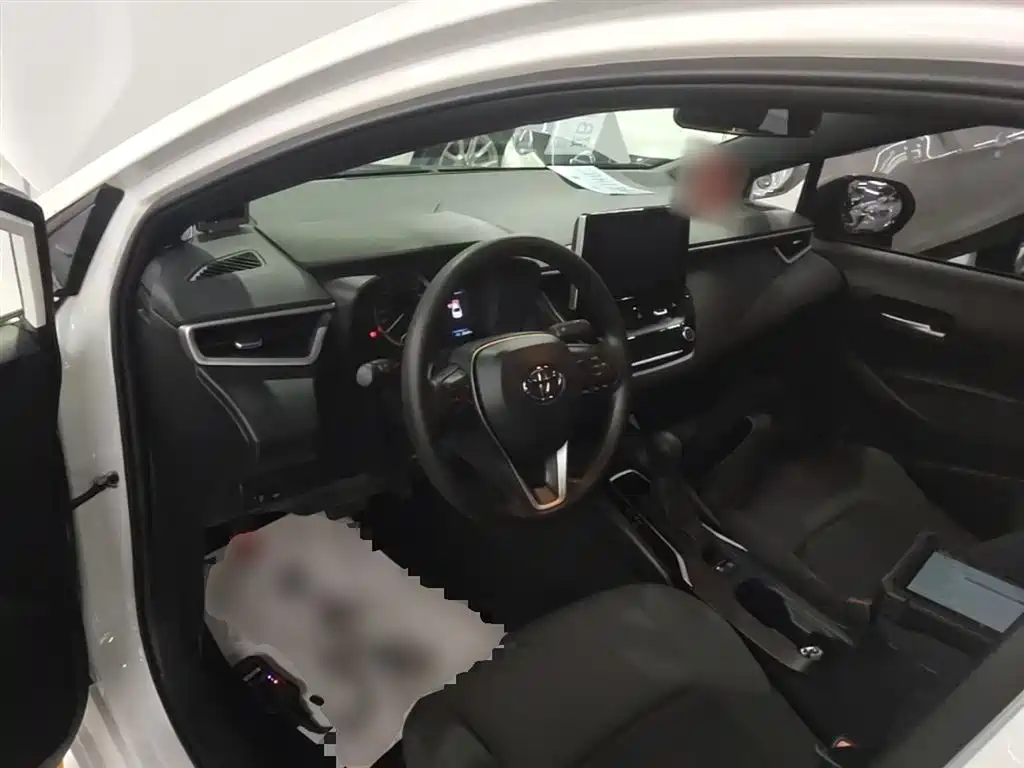 Toyota Levin 2022 185T CVT Luxury Edition фото 10