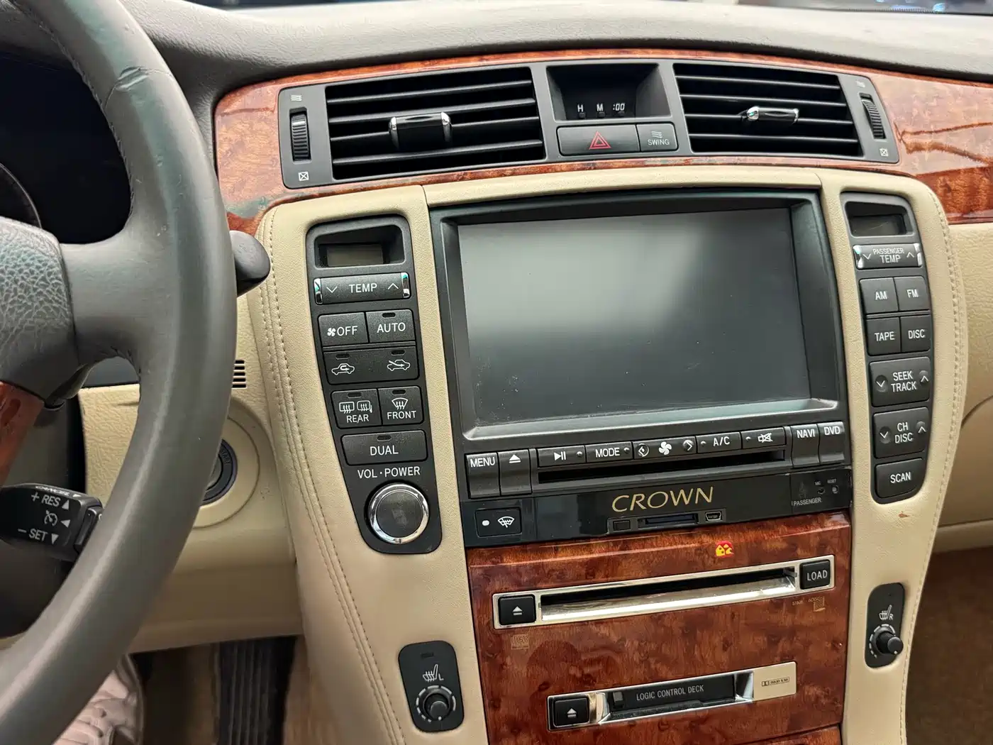 Toyota Crown 2007 2.5L Royal Special Edition фото 6