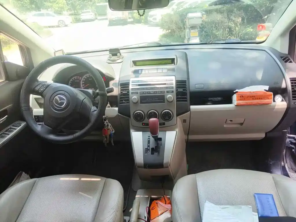 Mazda Mazda5 2010 2008 2.0 Automatic Luxury Edition