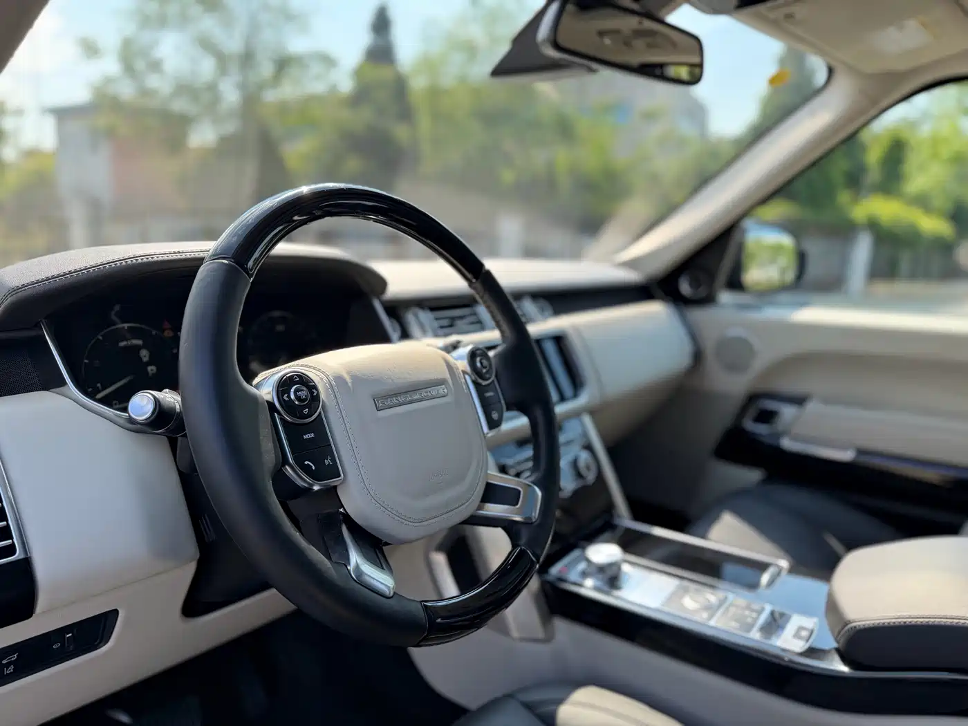 Land Rover Range Rover 2015 3.0 SC V6 Vogue фото 6